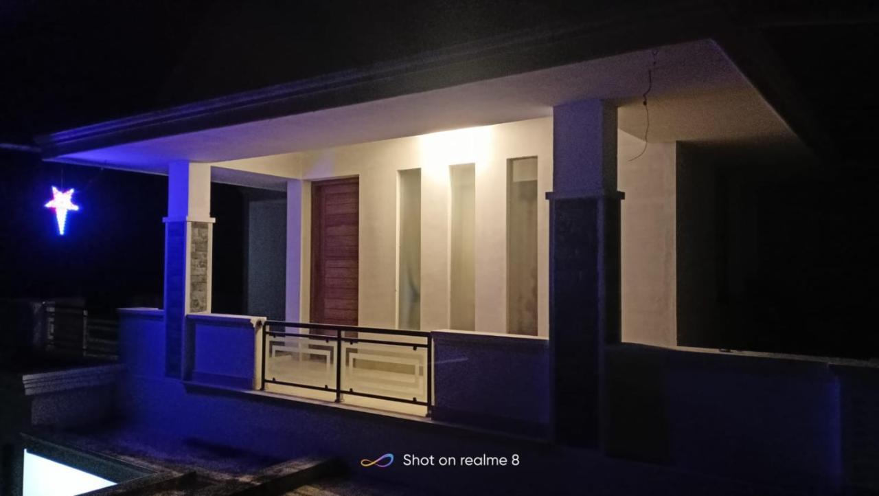 Agape Marari Apartment Марарикулам Екстериор снимка