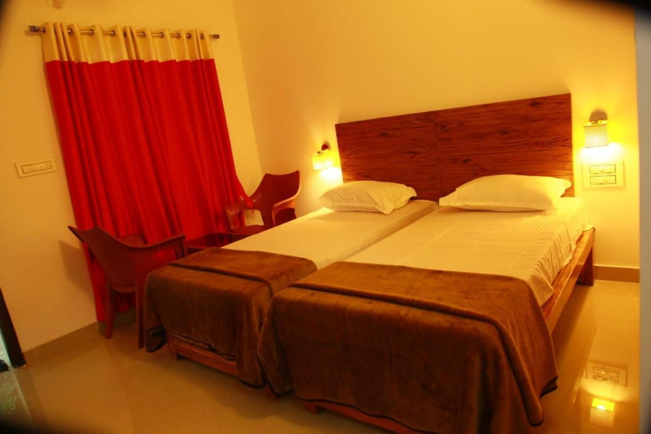 Agape Marari Apartment Марарикулам Екстериор снимка