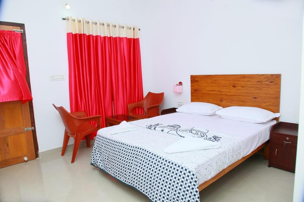 Agape Marari Apartment Марарикулам Екстериор снимка