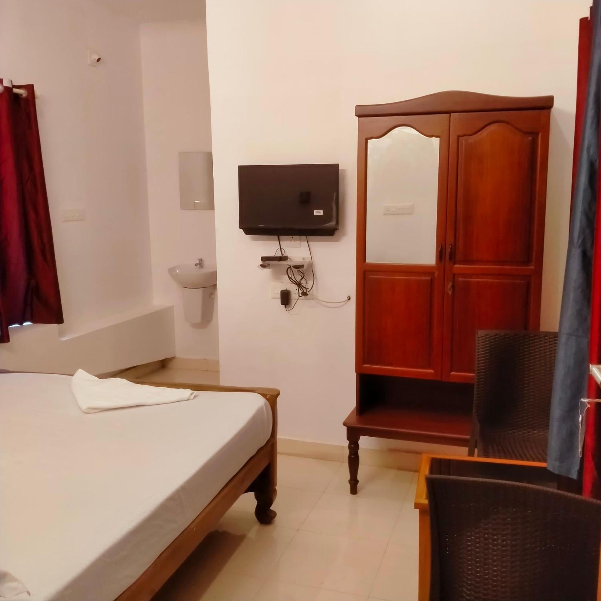 Agape Marari Apartment Марарикулам Стая снимка