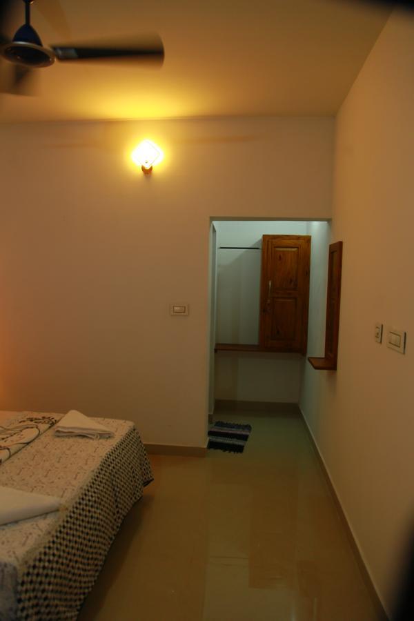 Agape Marari Apartment Марарикулам Екстериор снимка
